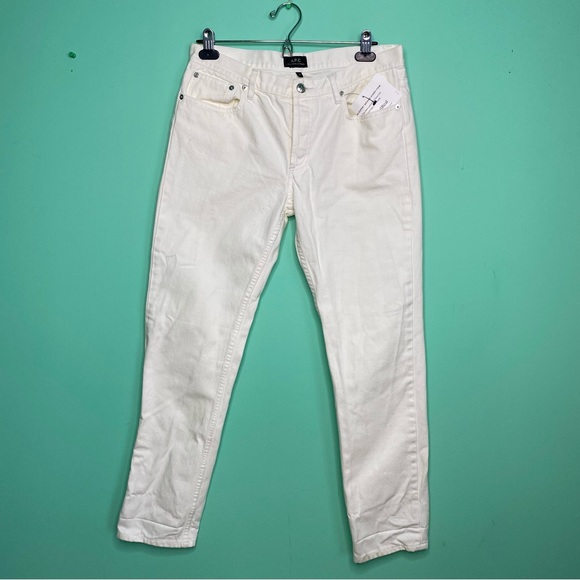 APC Petit New standard Size 31 Men’s white jeans like new condition
